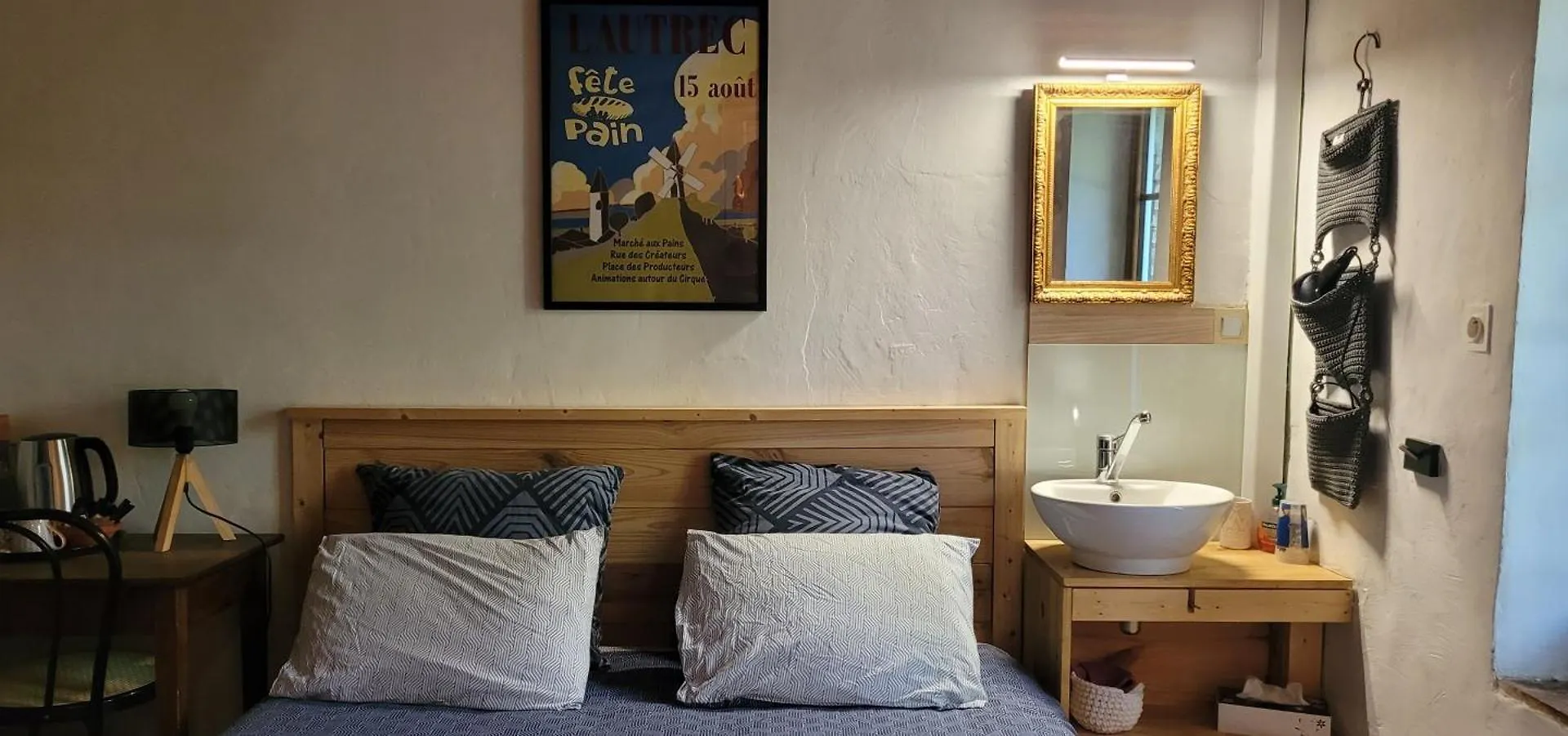 La Chambre Du Cantou Lautrec Privatunterkunft